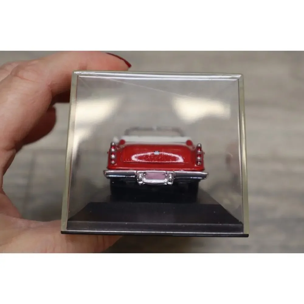 Chrysler C-300 1955 Red Convertible Car 1:43 Scale Diecast Case Collectible